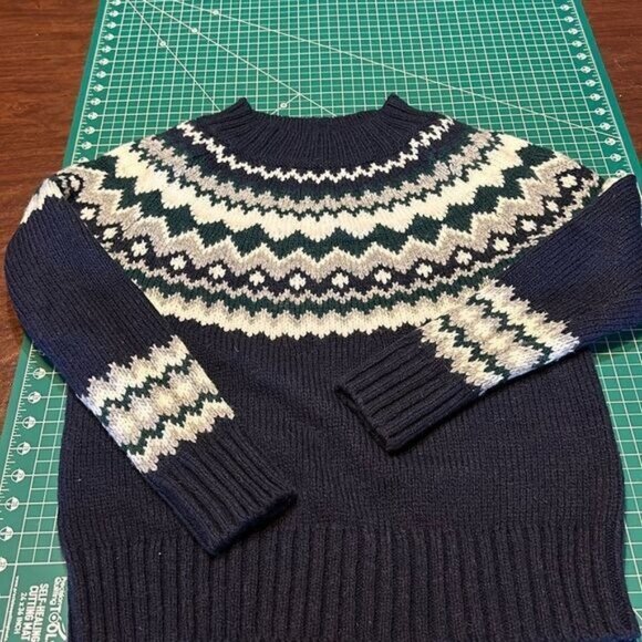 Banana Republic Nordic Raglan Sleeve Sweater size Small - Picture 1 of 5